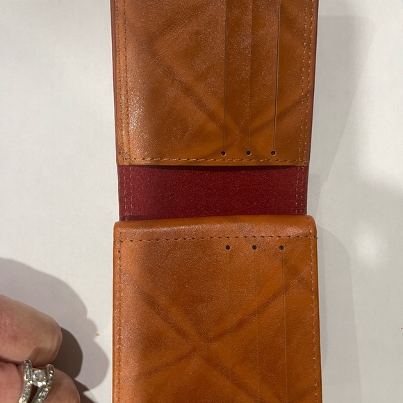 Leather wallet men’s or women’s  open 8.5” long closed 4.25” - Picture 2 of 7